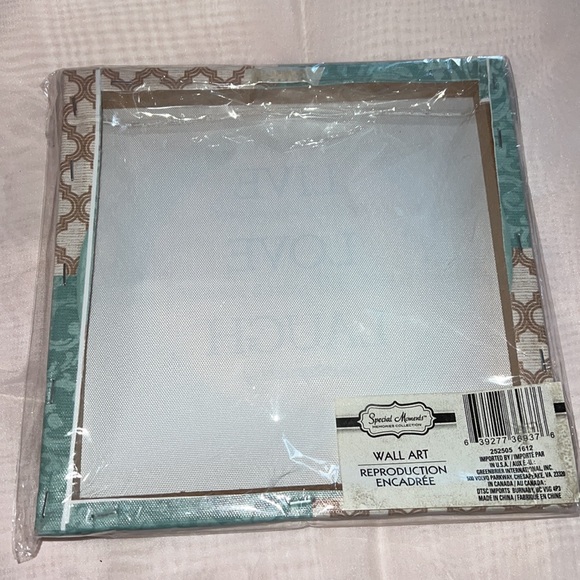 Beautiful Wall Art/ Decor - Picture 3 of 3